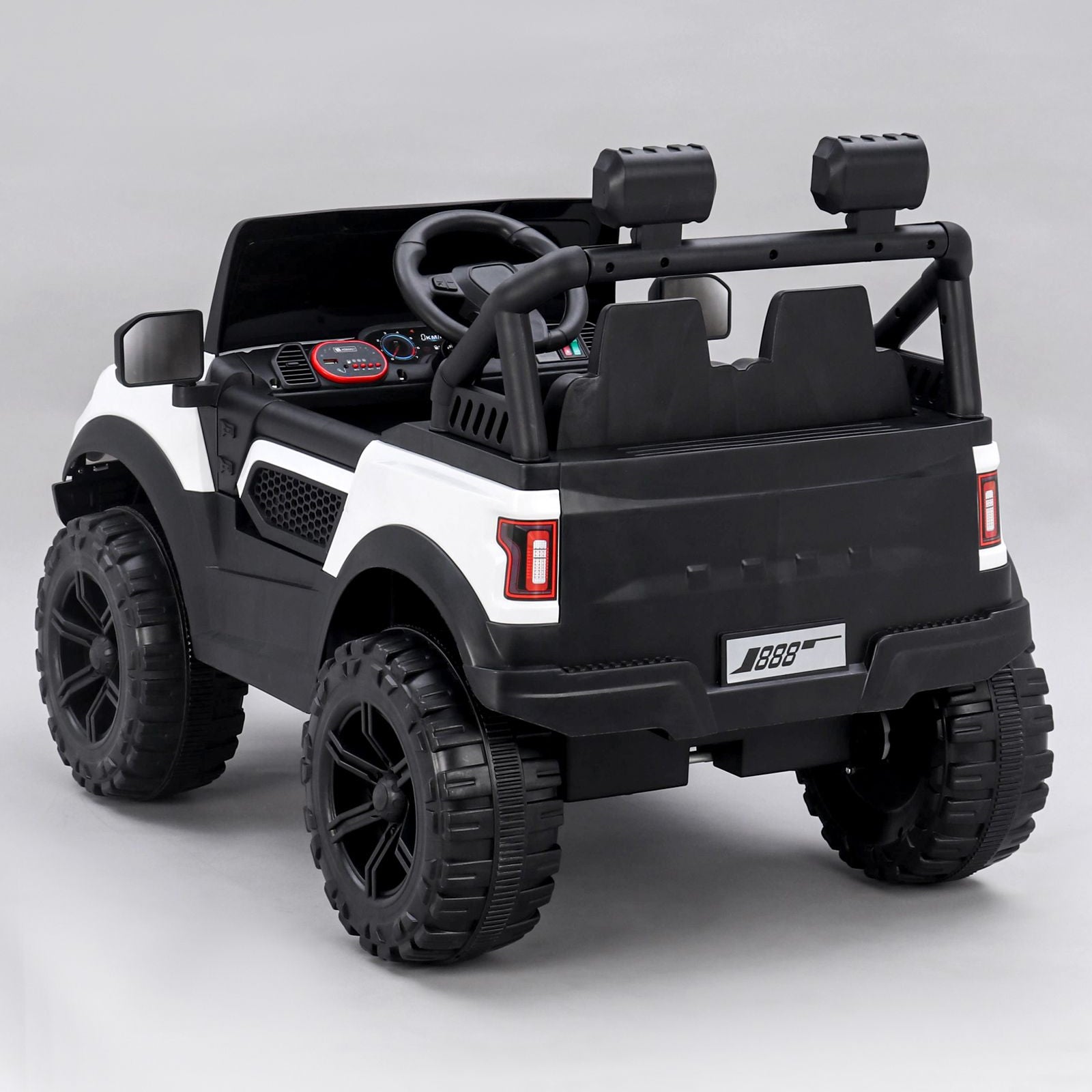 X6 - White (Age 2-8)